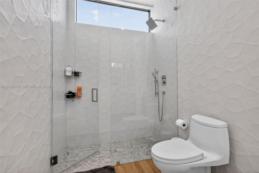 En Venta: $4,300,000 (6 camas, 5 baños, 3603 Pies cuadrados)