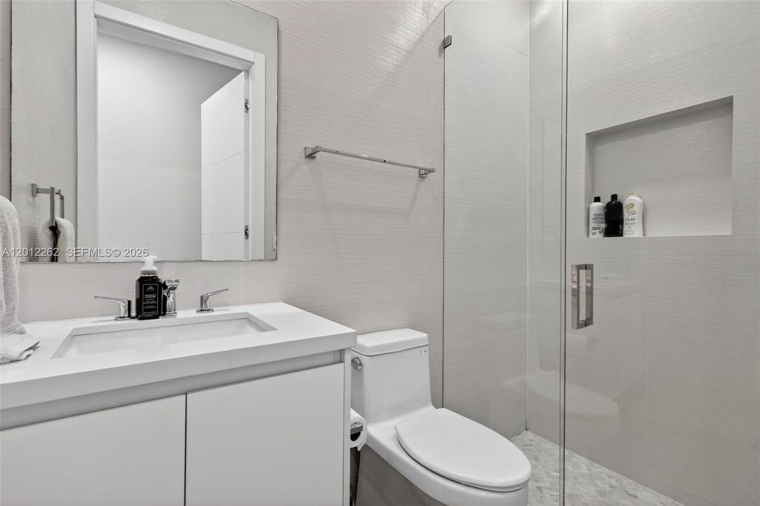 En Venta: $4,300,000 (6 camas, 5 baños, 3603 Pies cuadrados)