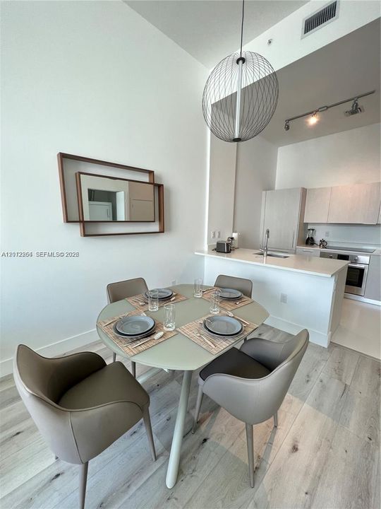 В аренду: $3,390 (1 спален, 1 ванн, 610 Квадратных фут)