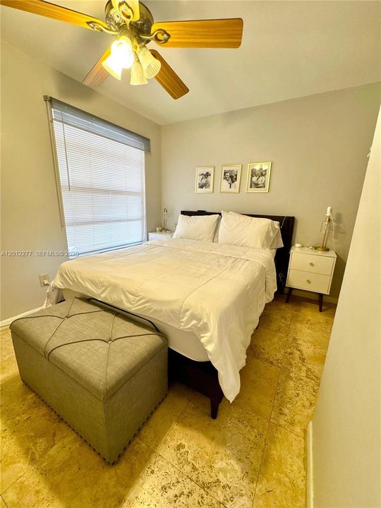 For Rent: $1,750 (1 beds, 1 baths, 693 Square Feet)