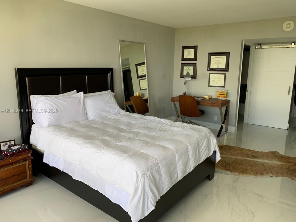 For Sale: $590,000 (2 beds, 2 baths, 1316 Square Feet)