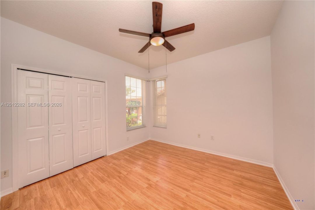 出租: $2,700 (2 贝兹, 2 浴室, 1330 平方英尺)