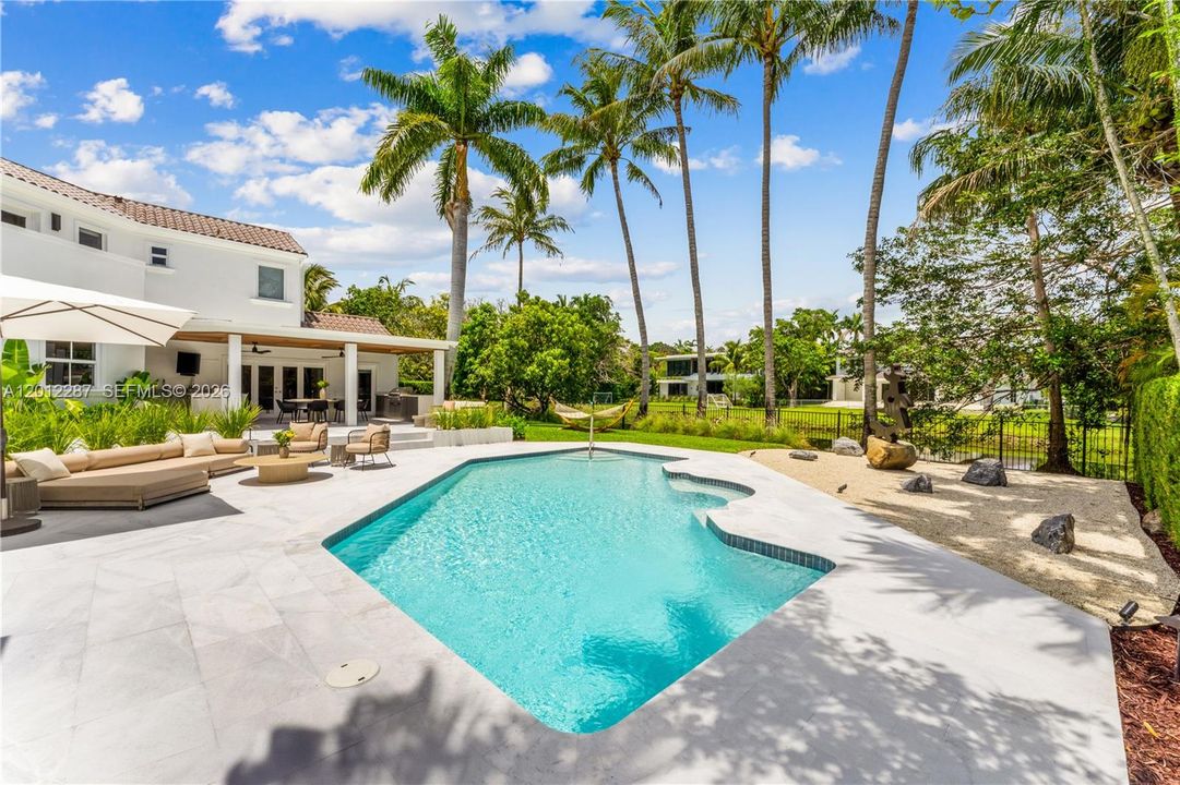 En Venta: $4,950,000 (7 camas, 6 baños, 4278 Pies cuadrados)