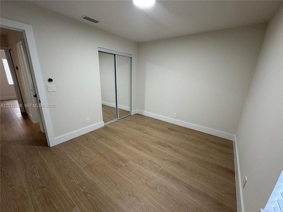 В аренду: $6,000 (4 спален, 2 ванн, 1520 Квадратных фут)