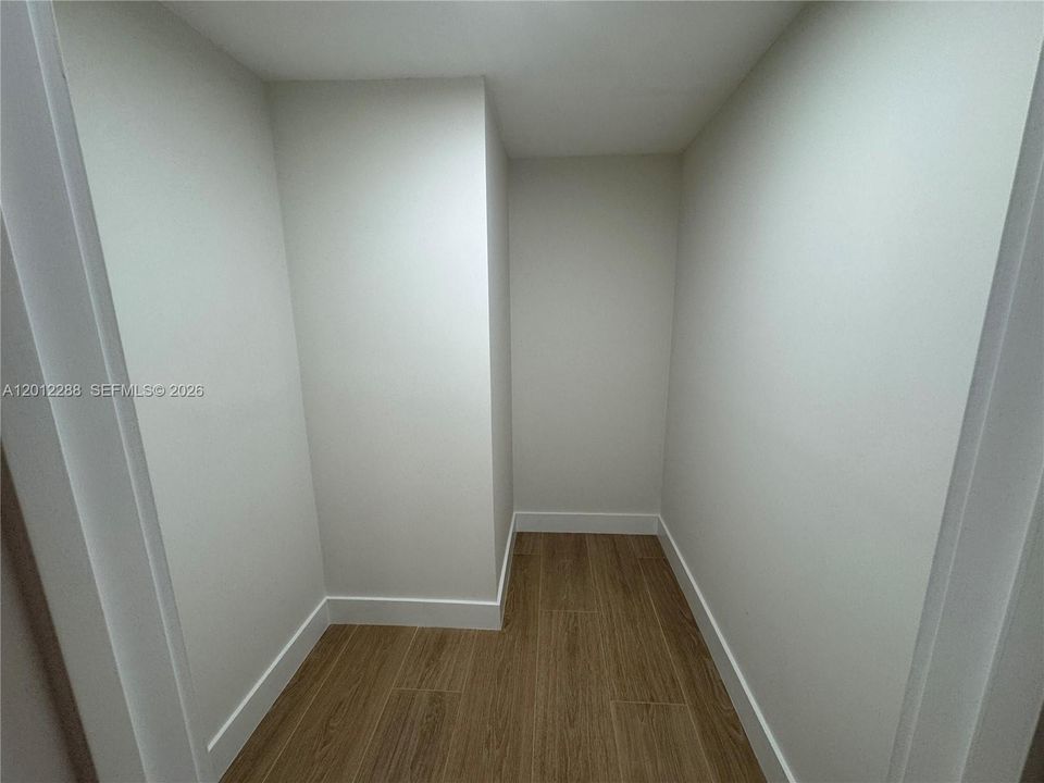 В аренду: $6,000 (4 спален, 2 ванн, 1520 Квадратных фут)