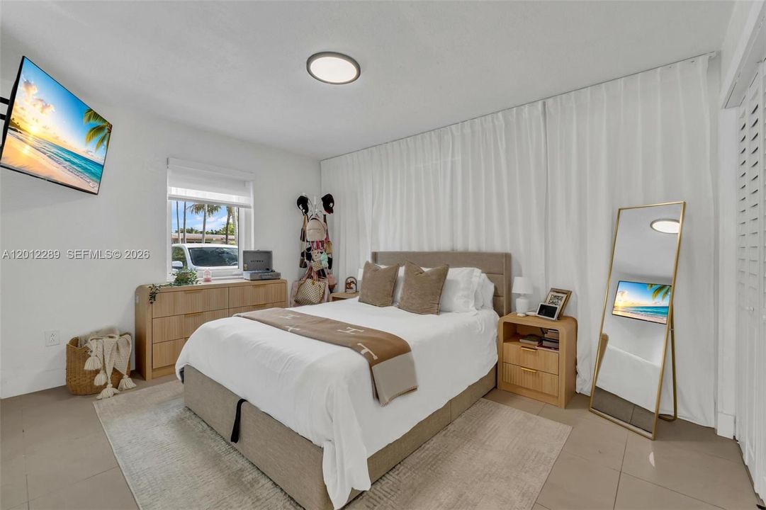 Недавно продано: $699,990 (3 спален, 2 ванн, 1368 Квадратных фут)