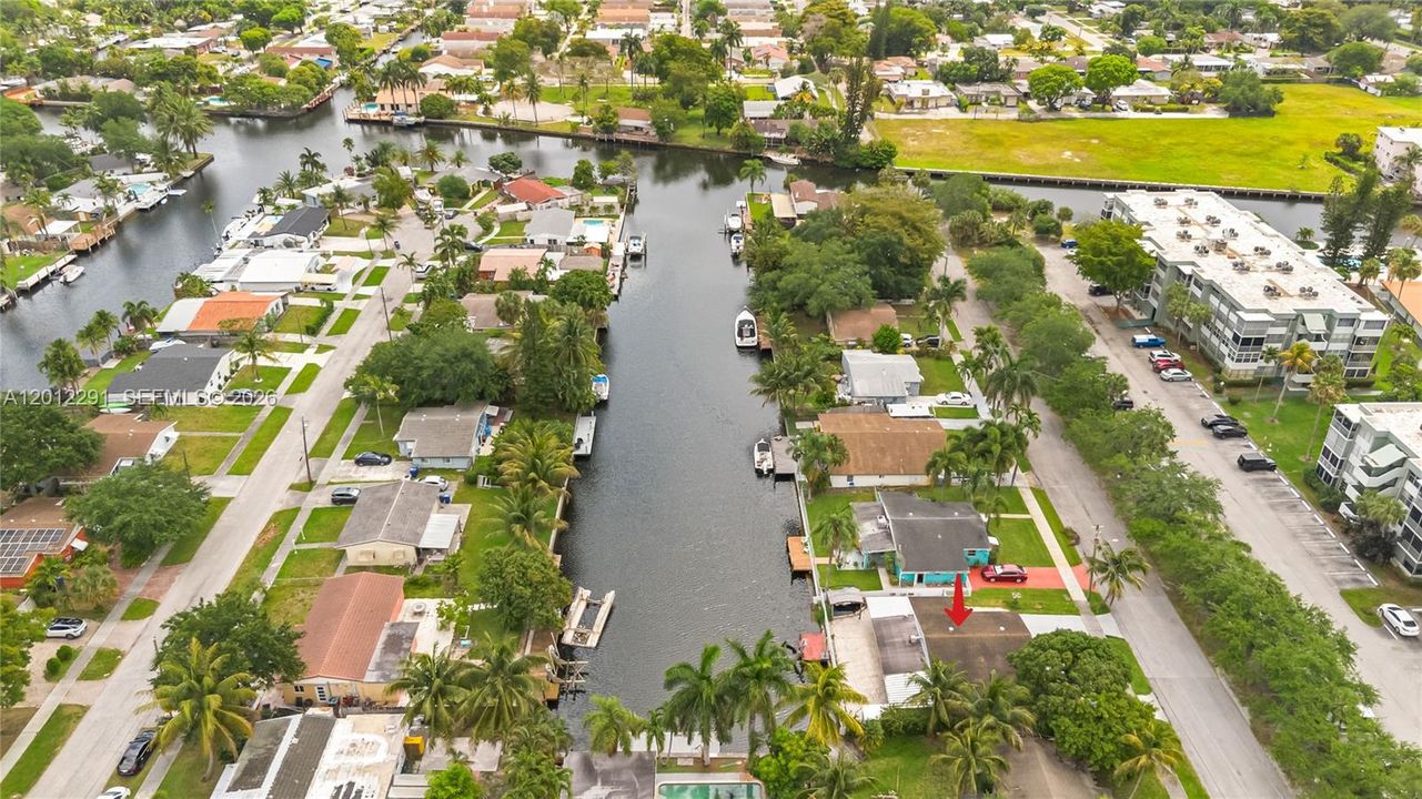 Activo con contrato: $699,000 (3 camas, 2 baños, 1528 Pies cuadrados)