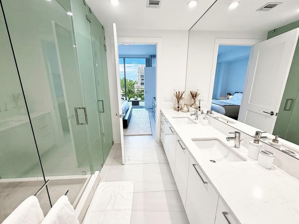 Owners' Bath