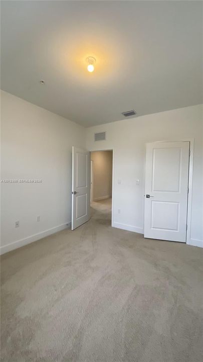 Active With Contract: $4,280 (4 beds, 3 baths, 2297 Square Feet)