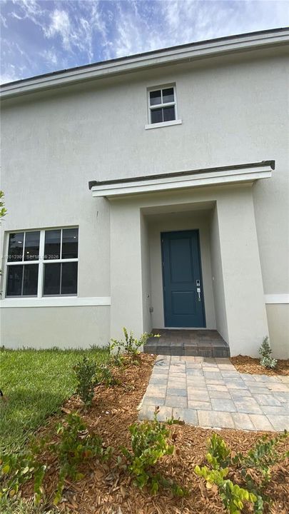 Active With Contract: $4,280 (4 beds, 3 baths, 2297 Square Feet)