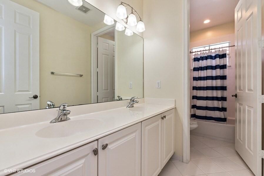 2nd Bathroom