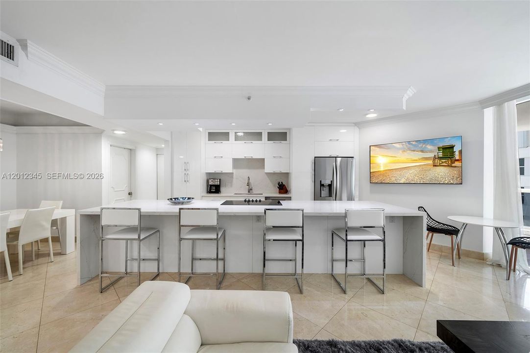 For Sale: $1,475,000 (2 beds, 2 baths, 1490 Square Feet)