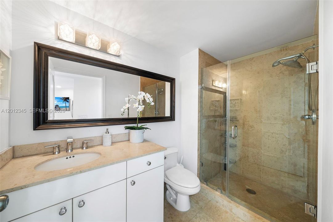 For Sale: $1,475,000 (2 beds, 2 baths, 1490 Square Feet)