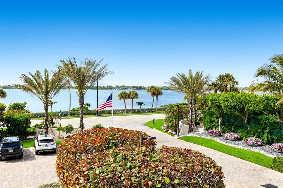 024-3250SouthOceanBoulevard-206S-PalmBea