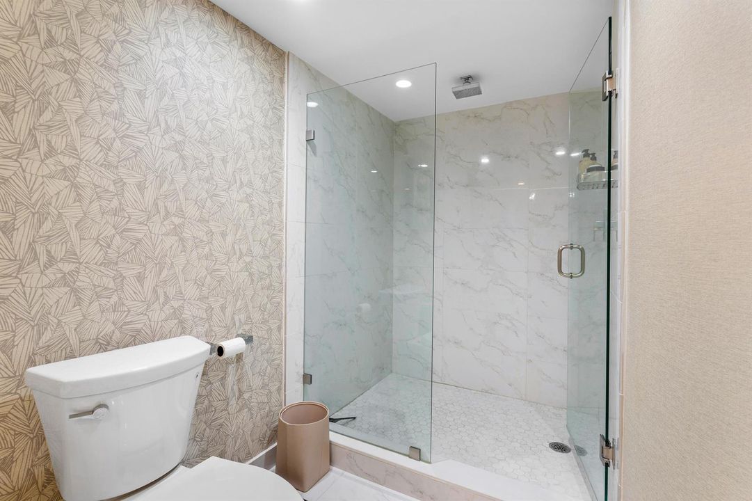 017-3250SouthOceanBoulevard-206S-PalmBea