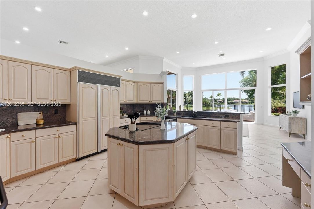 Active With Contract: $2,695,000 (4 beds, 4 baths, 4048 Square Feet)
