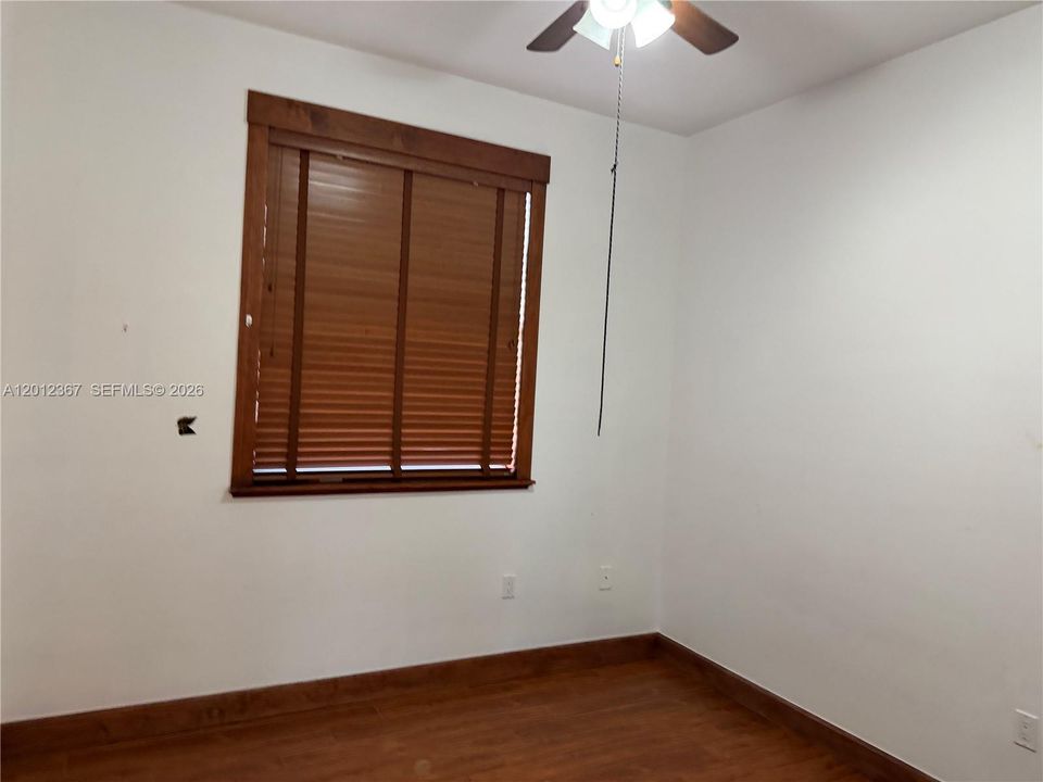 Active With Contract: $2,950 (4 beds, 4 baths, 2347 Square Feet)