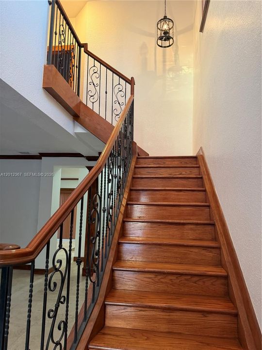 Active With Contract: $2,950 (4 beds, 4 baths, 2347 Square Feet)