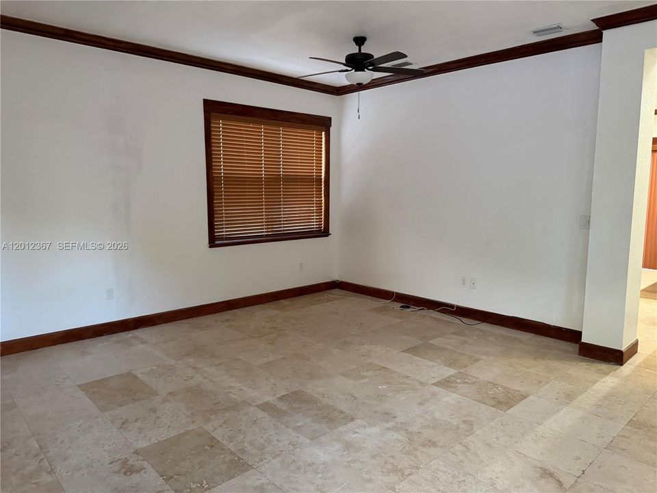 Active With Contract: $2,950 (4 beds, 4 baths, 2347 Square Feet)