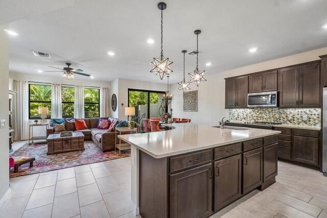 008-8301CatriaLane-LakeWorth-FL-33467-SM
