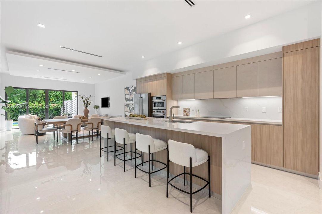 For Sale: $1,589,000 (3 beds, 3 baths, 2247 Square Feet)