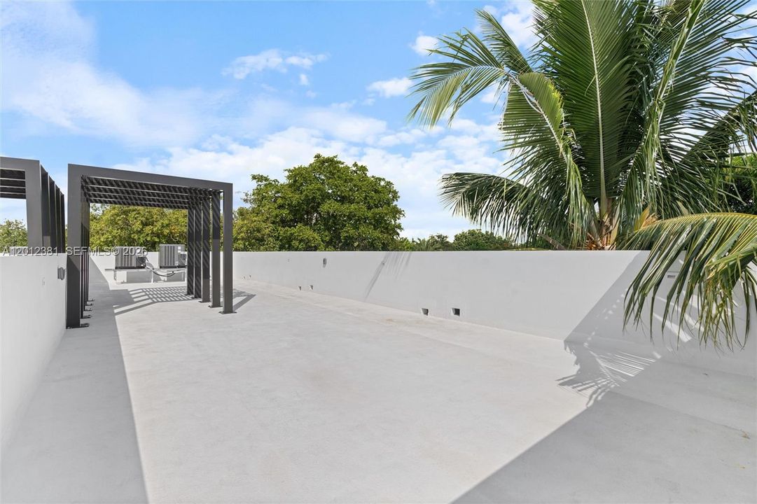 For Sale: $1,589,000 (3 beds, 3 baths, 2247 Square Feet)
