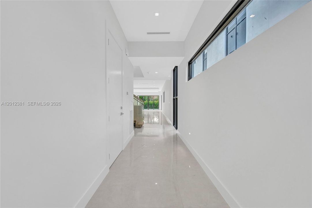 For Sale: $1,589,000 (3 beds, 3 baths, 2247 Square Feet)
