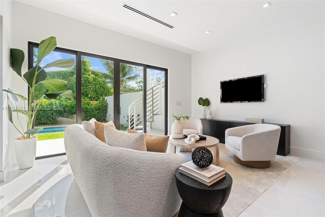 For Sale: $1,589,000 (3 beds, 3 baths, 2247 Square Feet)