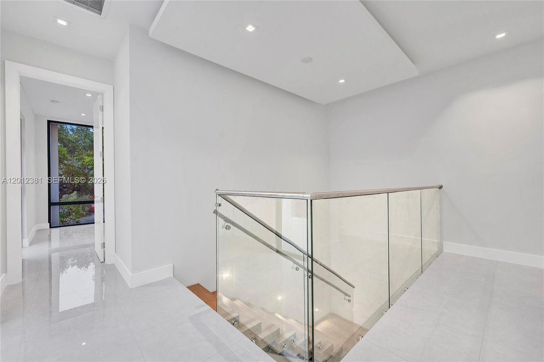 For Sale: $1,589,000 (3 beds, 3 baths, 2247 Square Feet)