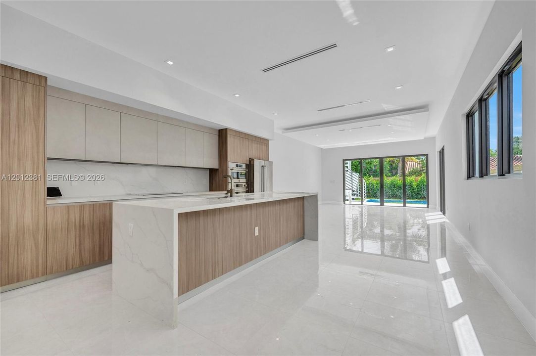 For Sale: $1,589,000 (3 beds, 3 baths, 2247 Square Feet)