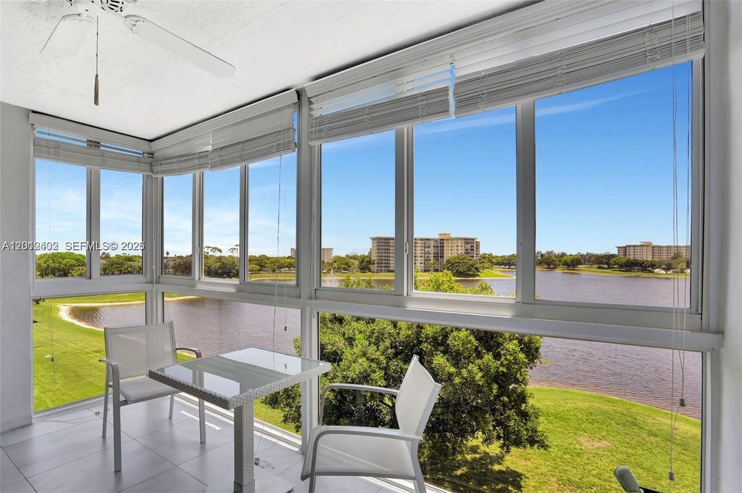 En Venta: $229,000 (2 camas, 2 baños, 1064 Pies cuadrados)
