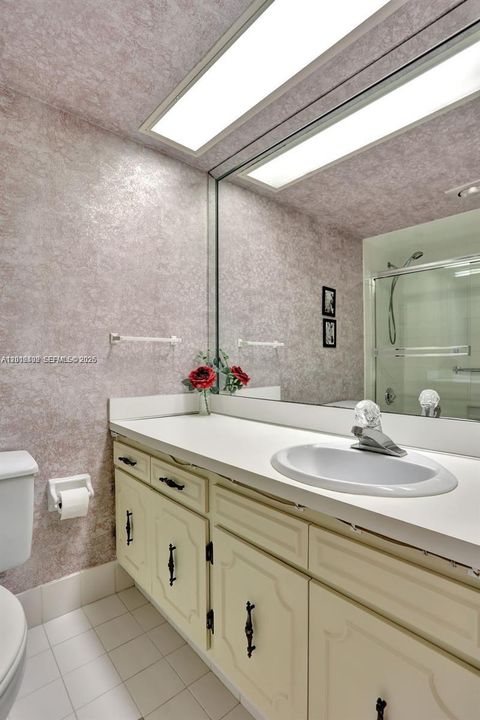 En Venta: $229,000 (2 camas, 2 baños, 1064 Pies cuadrados)
