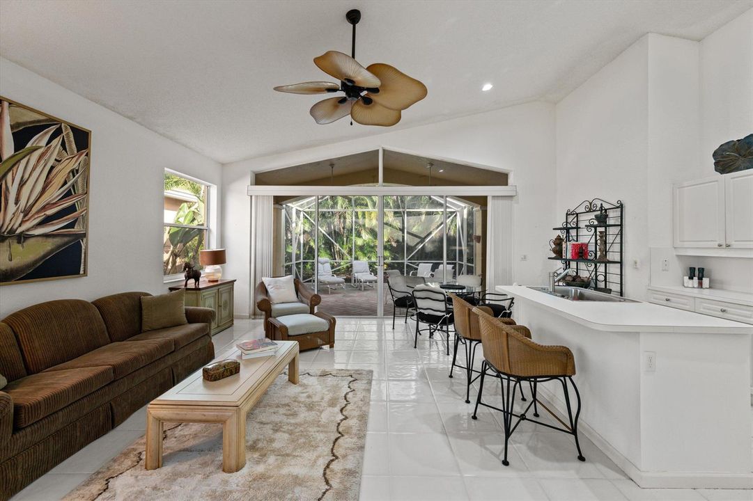 Family Area & Kitchen