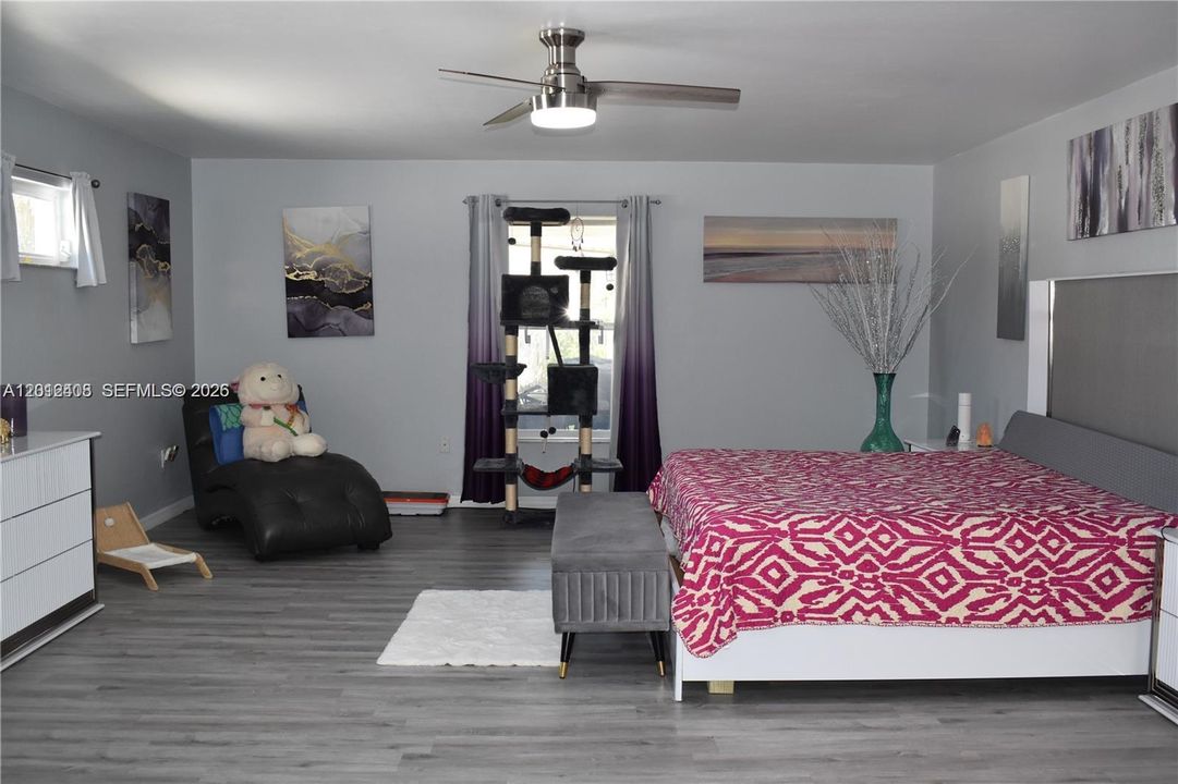 For Sale: $450,000 (3 beds, 2 baths, 2280 Square Feet)