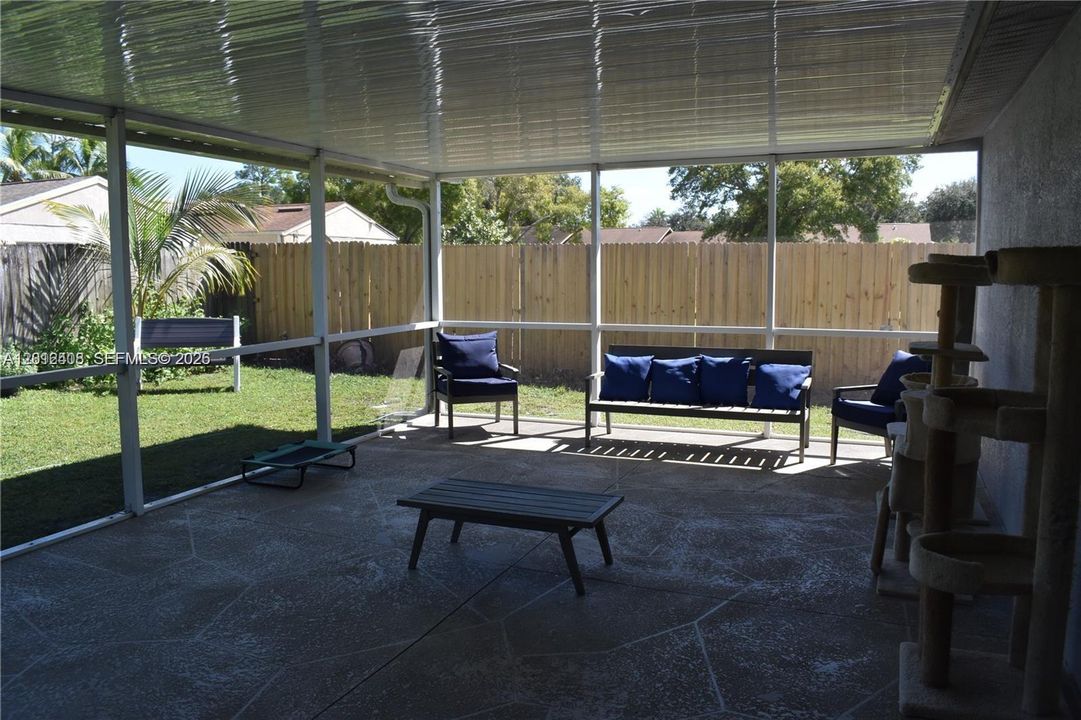 For Sale: $450,000 (3 beds, 2 baths, 2280 Square Feet)
