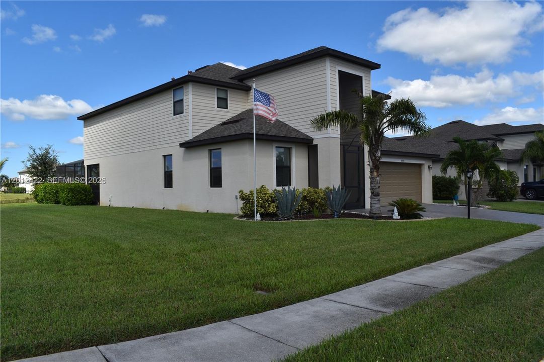 For Sale: $749,999 (5 beds, 3 baths, 3302 Square Feet)