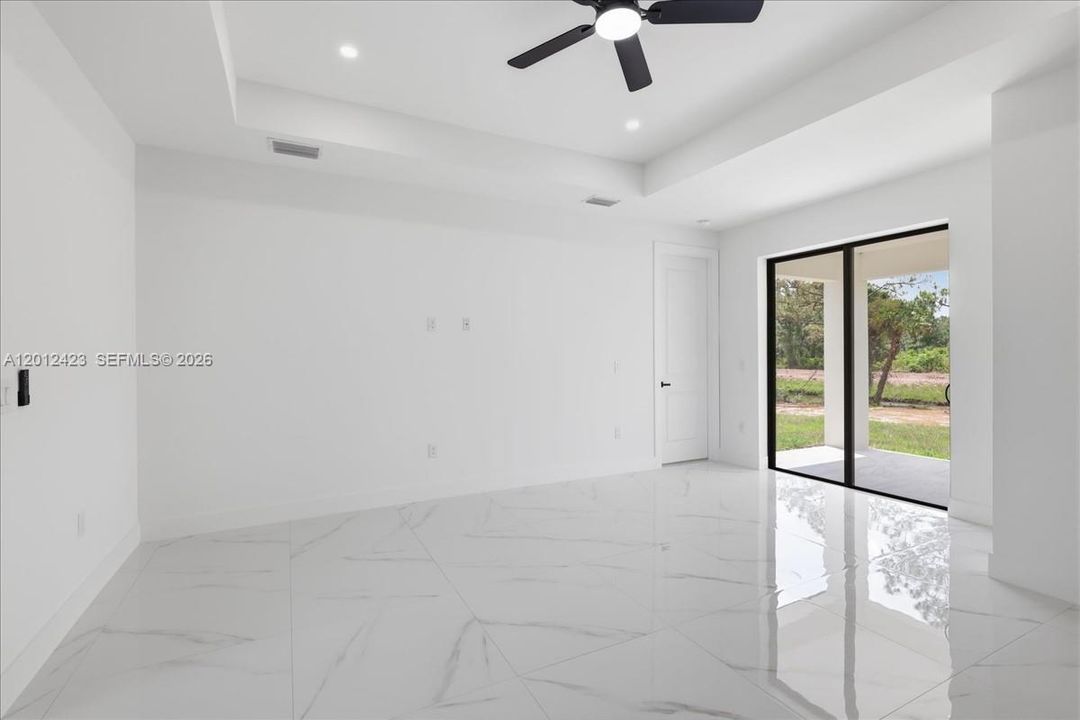 Active With Contract: $320,000 (4 beds, 2 baths, 1570 Square Feet)