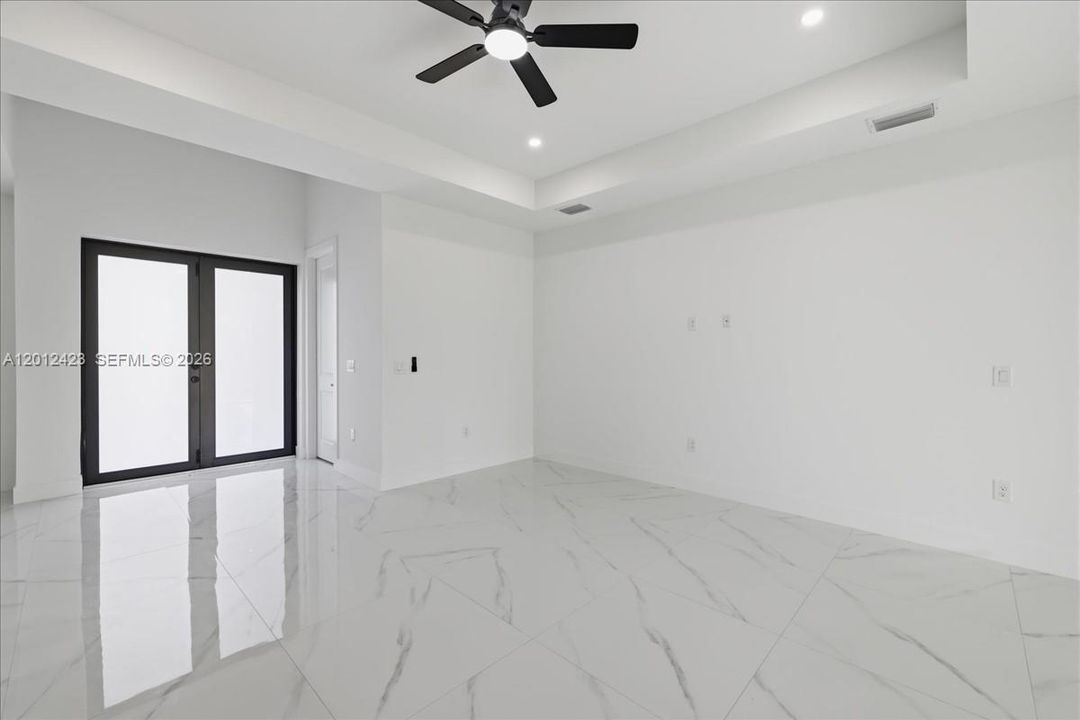 Active With Contract: $320,000 (4 beds, 2 baths, 1570 Square Feet)