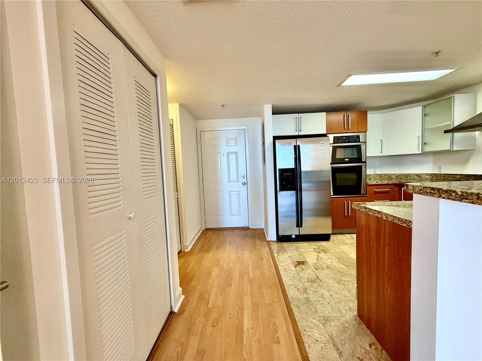 En Venta: $395,000 (1 camas, 1 baños, 630 Pies cuadrados)