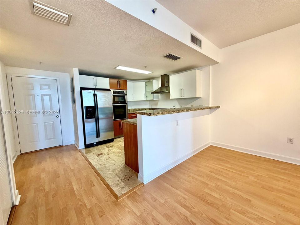 En Venta: $395,000 (1 camas, 1 baños, 630 Pies cuadrados)