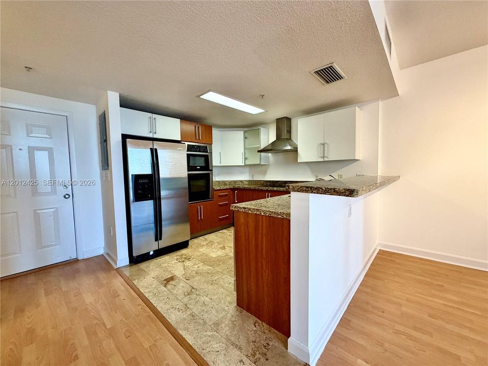 En Venta: $395,000 (1 camas, 1 baños, 630 Pies cuadrados)