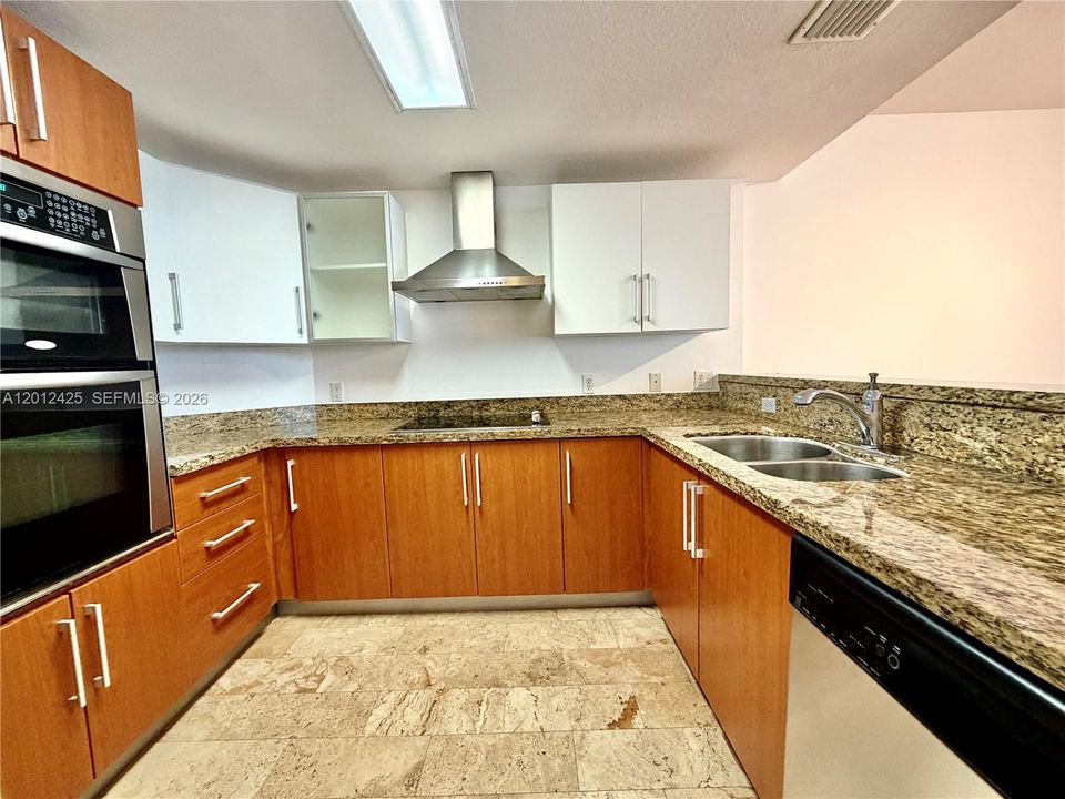 En Venta: $395,000 (1 camas, 1 baños, 630 Pies cuadrados)