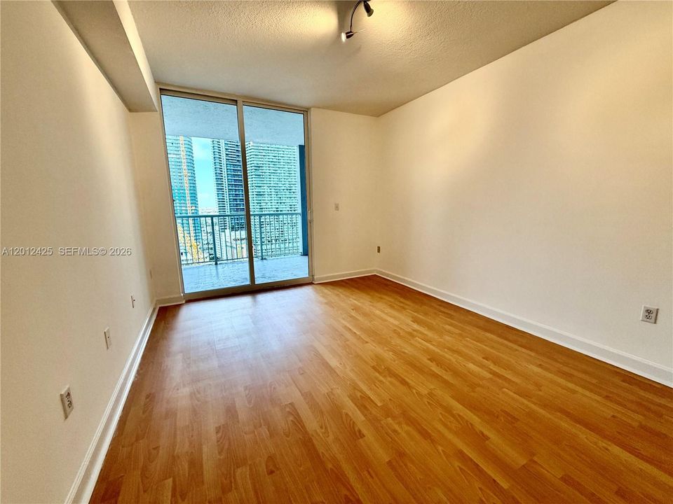 En Venta: $395,000 (1 camas, 1 baños, 630 Pies cuadrados)