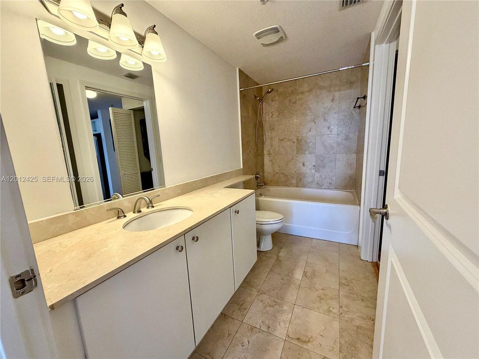 En Venta: $395,000 (1 camas, 1 baños, 630 Pies cuadrados)
