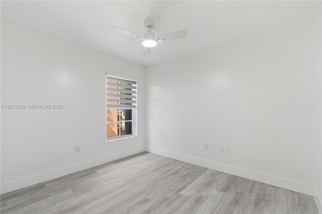 Недавно арендовано: $3,900 (4 спален, 3 ванн, 1225 Квадратных фут)