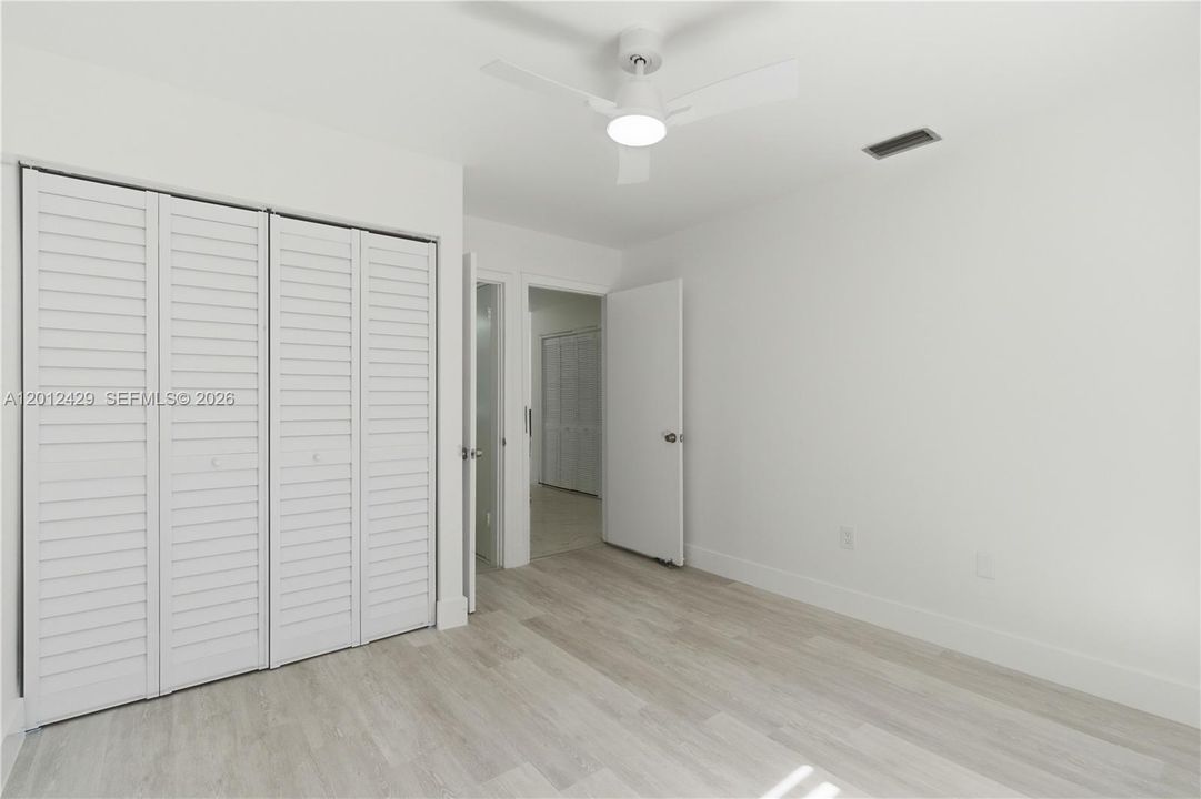 Недавно арендовано: $3,900 (4 спален, 3 ванн, 1225 Квадратных фут)