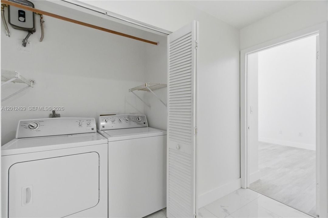 Недавно арендовано: $3,900 (4 спален, 3 ванн, 1225 Квадратных фут)