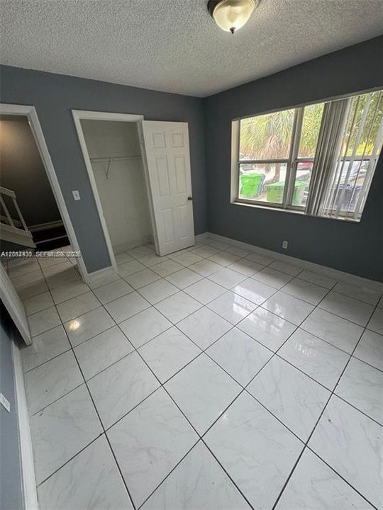 For Sale: $320,000 (4 beds, 2 baths, 1440 Square Feet)