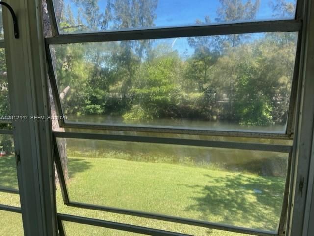 For Rent: $1,400 (1 beds, 1 baths, 593 Square Feet)