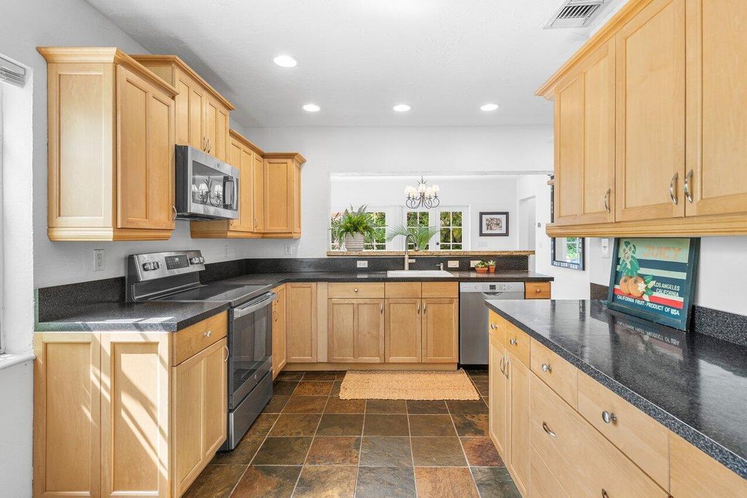 011-249Northeast15thStreet-DelrayBeach-F